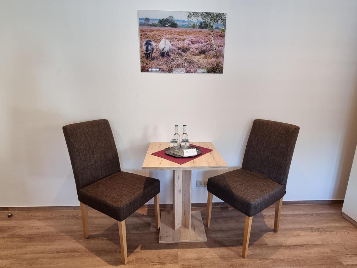 Landhotel Hof Barrl Schneverdingen Ruang foto