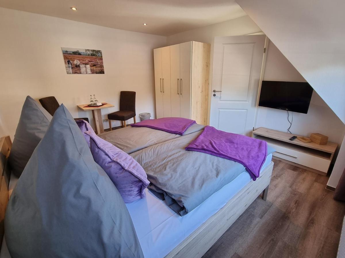 Landhotel Hof Barrl Schneverdingen Ruang foto