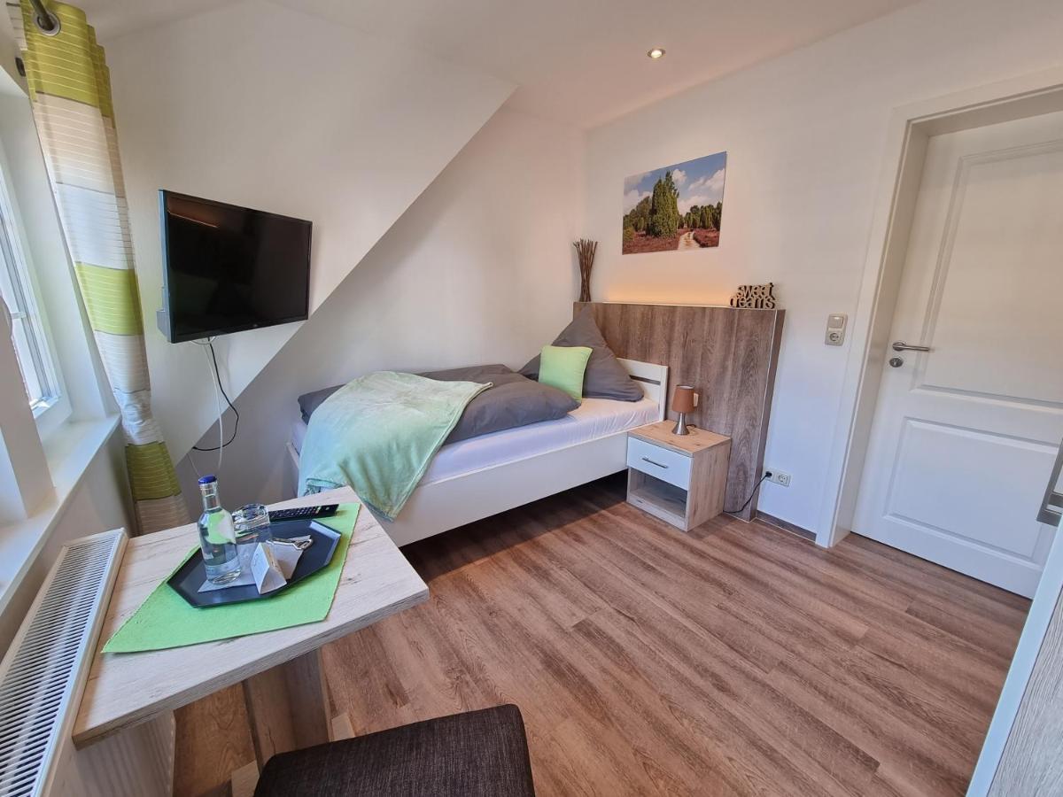 Landhotel Hof Barrl Schneverdingen Ruang foto
