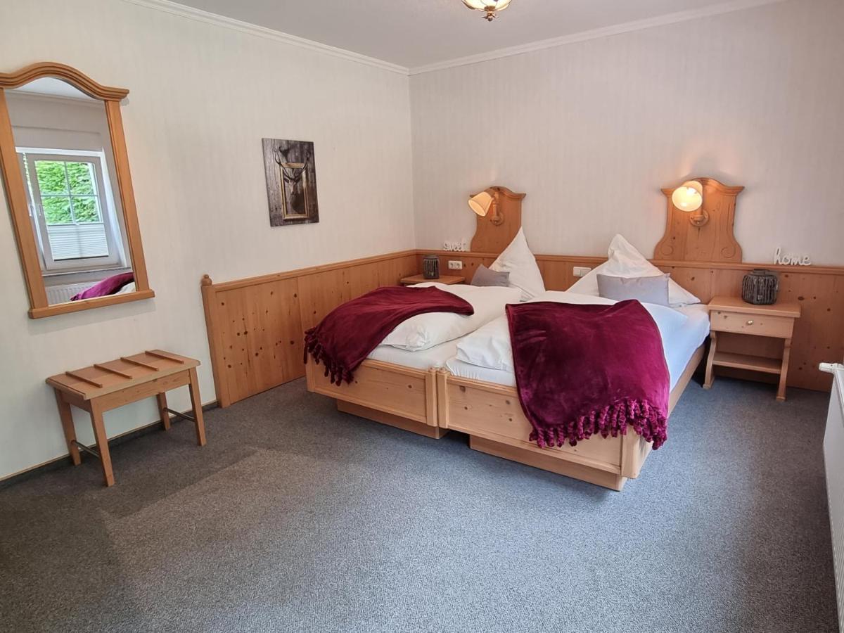 Landhotel Hof Barrl Schneverdingen Ruang foto