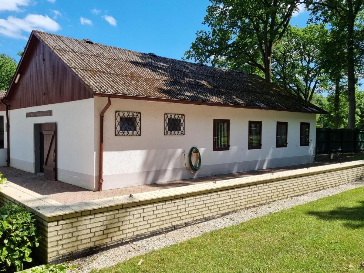 Landhotel Hof Barrl Schneverdingen Bagian luar foto